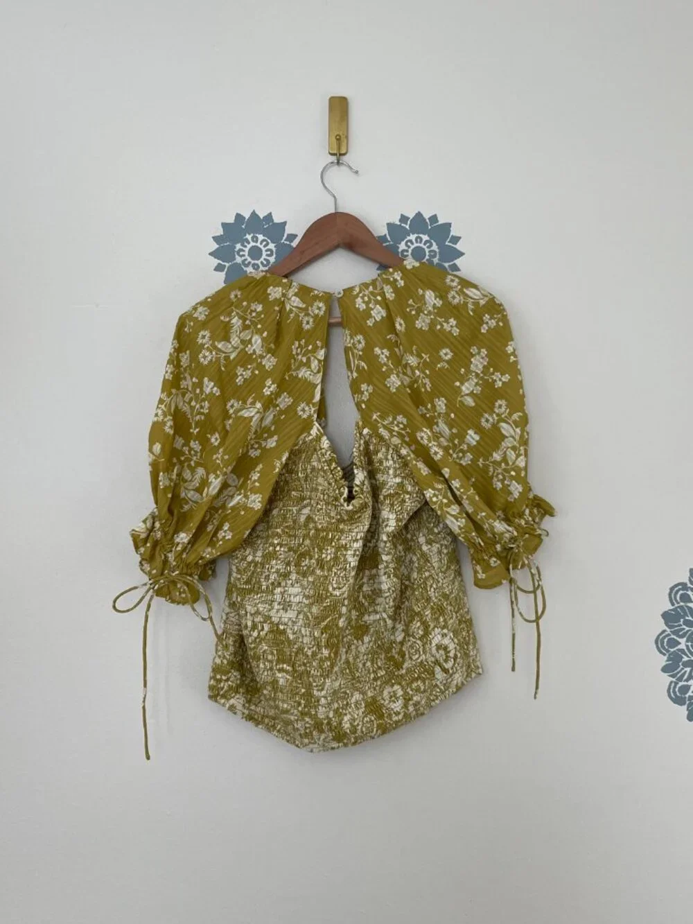 Anthropologie Seersucker Smocked Puff-Sleeve Crop Top in Chartreuse Size XL